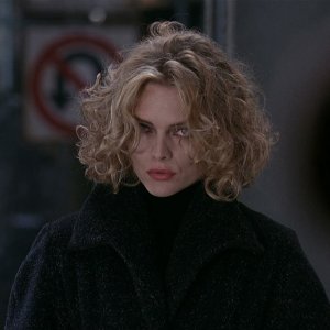 Batman - Il ritorno: Michelle Pfeiffer in una scena del film