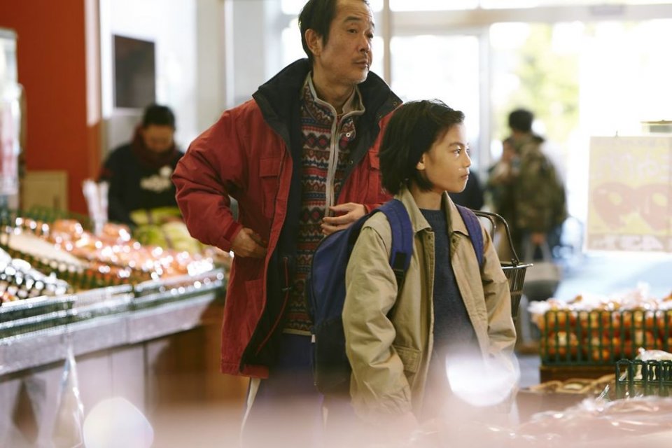 Shoplifters: una scena del film