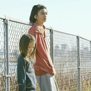 Shoplifters: una foto del film