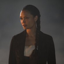 Westworld: Thandie Newton in una scena dell'episodio Reunion