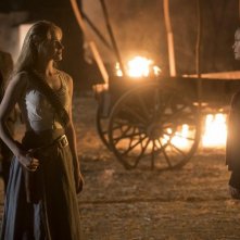Westworld: Thandie Newton e Evan Rachel Wood nell'episodio Reunion