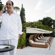 Loro 2: Toni Servillo in un momento del film