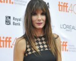 Sandra Bullock: il suo stalker si è tolto la vita durante uno scontro con la polizia