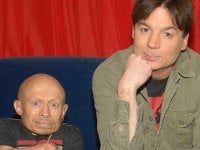 Mike Myers ricorda Verne Troyer: 'Mi manca moltissimo, era amato da tutti'