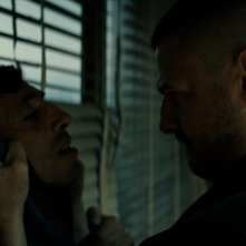 Dogman: Marcello Fonte ed Edoardo Pesce in un momento del film