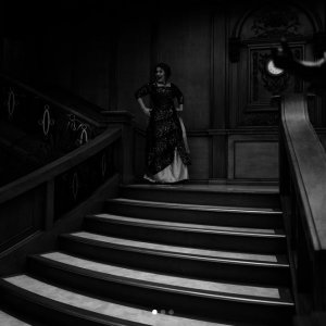 Adele durante la festa dei suoi trent'anni