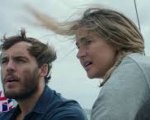 Adrift: Shailene Woodley e Sam Claflin lottano per sopravvivere nel nuovo trailer