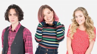 Penny on M.A.R.S.: un'immagine promozionale con Olivia-Mai Barrett, Shannon Gaskin e Finlay MacMillan