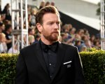 Ewan McGregor star di The Cow, il remake di La Vache et le prisonnier