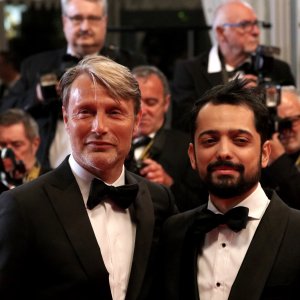 Cannes 2018: Mads Mikkelsen insieme a Joe Penna sul red carpet di Arctic