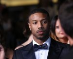 Michael B. Jordan spiega My Hero Academia a due grandi celebrità: 'Vi mostro la grandezza di Bakugo'