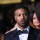 Michael B. Jordan spiega My Hero Academia a due grandi celebrità: 'Vi mostro la grandezza di Bakugo'