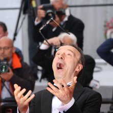Cannes 2018: Roberto Benigni scherza sul red carpet di Lazzaro Felice