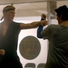 Cobra Kai: una foto degli attori William Zabka e Xolo Mariduena