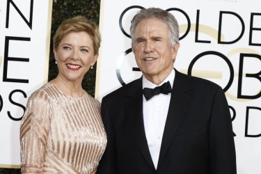 Annette Bening e Warren Beatty durante i Golden Globes