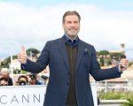 John Travolta a Cannes: i 40 anni di Grease e il ballo con 50 Cent in stile Pulp Fiction