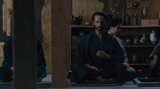 Westworld: Rodrigo Santoro nell'episodio Akane No Mai