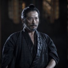 Westworld: Hiroyuki Sanada in una scena dell'episodio Akane No Mai