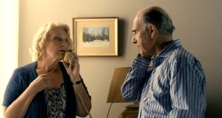 L'arte della fuga: Marie-Christine Barrault e Guy Marchand in una scena del film