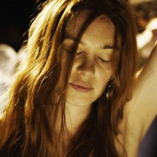 Montparnasse femminile singolare: un primo piano di Laetitia Dosch