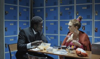 Montparnasse femminile singolare: Laetitia Dosch e Souleymane Seye Ndiaye in una scena del film