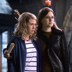 C'era una volta: Tiera Skovbye e Rose Reynolds  nell'episodio Leaving Storybrook