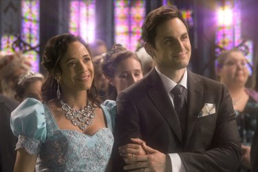 C'era una volta: Dania Ramirez e Andrew J. West nell'episodio Leaving Storybrook