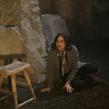 C'era una volta: Lana Parrilla in un momento dell'episodio Leaving Storybrook