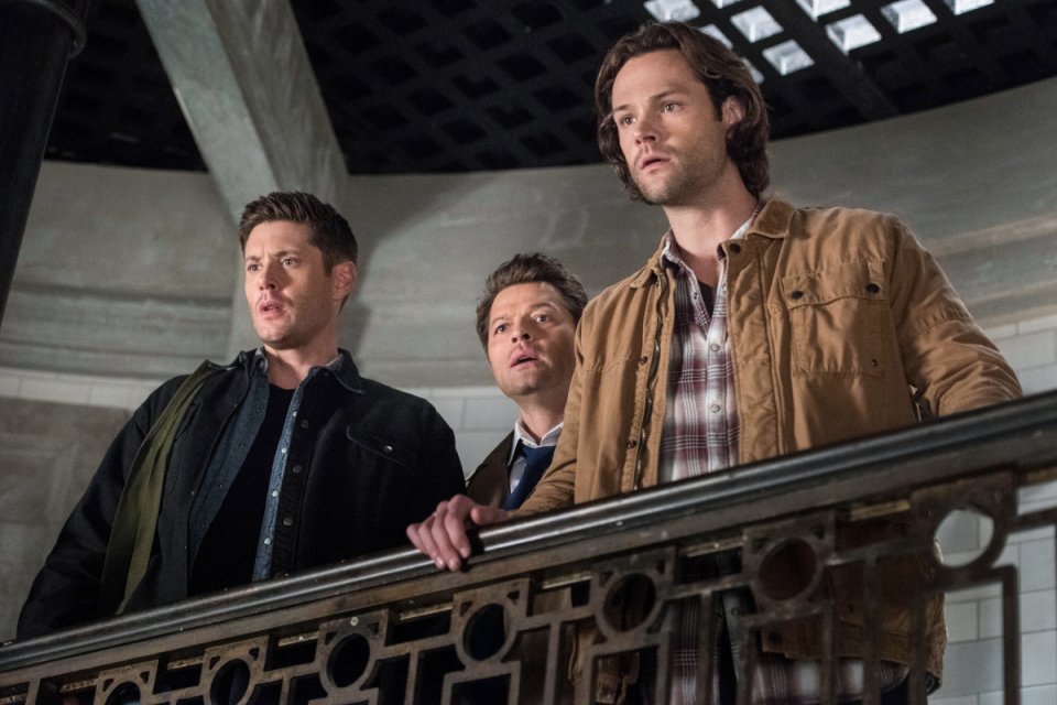 Supernatural: Jensen Ackles, Misha Collins e Jared Padalecki nell'episodio Let the Good Times Roll