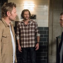 Supernatural: Mark Pellegrino, Alexander Calvert e Jared Padalecki nell'episodio Let the Good Times Roll