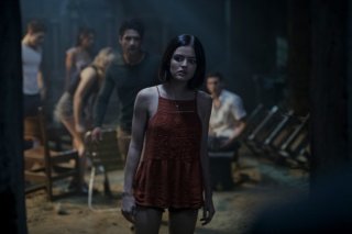 Obbligo o verità: Tyler Posey e Lucy Hale in una scena del film