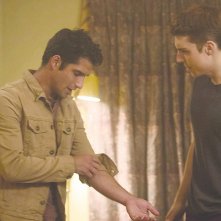 Obbligo o verità: Tyler Posey e Nolan Gerard Funk in una scena del film
