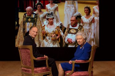 La Regina Elisabetta II con Alastair Bruce