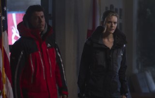 Hurricane - Allerta uragano: Toby Kebbell e Maggie Grace in una scena del film