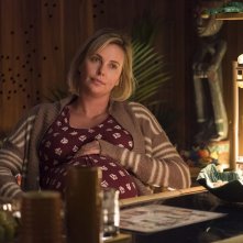 Tully: Charlize Theron in un'immagine tratta dal film