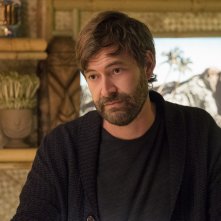 Tully: Mark Duplass in una scena del film