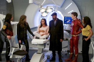 The Flash: una scena dell'episodio We Are the Flash