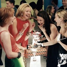 Sex and the City:  una scena con Sarah Jessica Parker, Kim Cattrall, Kristin Davis e Cynthia Nixon