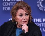Roseanne si scusa per la cancellazione di Pappa e Ciccia, poi attacca i suoi colleghi
