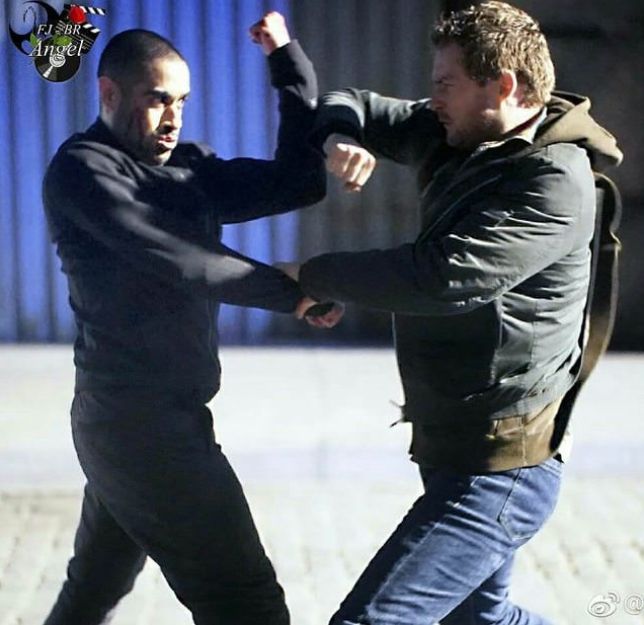 Iron Fist 2: Finn Jones e Sacha Dhawan si affrontano in una foto rubata dal set