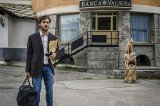 Una vita spericolata: Lorenzo Richelmy in una scena del film