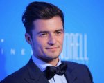 Needle In A Timestack: Orlando Bloom e Freida Pinto nel cast del sci-fi sui viaggi nel tempo