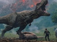 Jurassic World - Il regno distrutto: la saga fa un passo avanti, ed un paio indietro