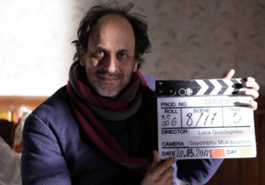 Luca Guadagnino sul set di Suspiria, remake da lui diretto