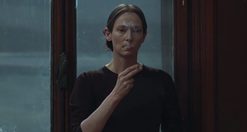 Tilda Swinton in Suspiria (2018) immagine dal trailer