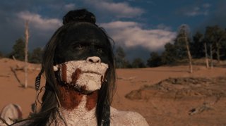 Westworld: Zahn McClarnon in una scena dell'episodio Kiksuya
