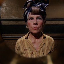 Rosemary's Baby: Ruth Gordon in una scena del film