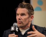 Ethan Hawke star, produttore e autore di The Good Lord Bird
