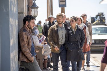 The Brave: Mike Vogel, Hadi Tabbal, e Natacha Karam in una scena