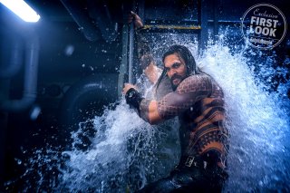 Aquaman: il protagonista Jason Momoa in una nuova foto